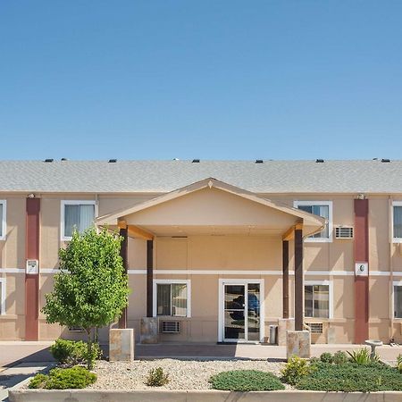 Hotel Super 8 By Wyndham Limon Extérieur photo