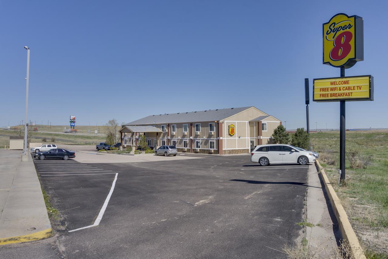 Hotel Super 8 By Wyndham Limon Extérieur photo
