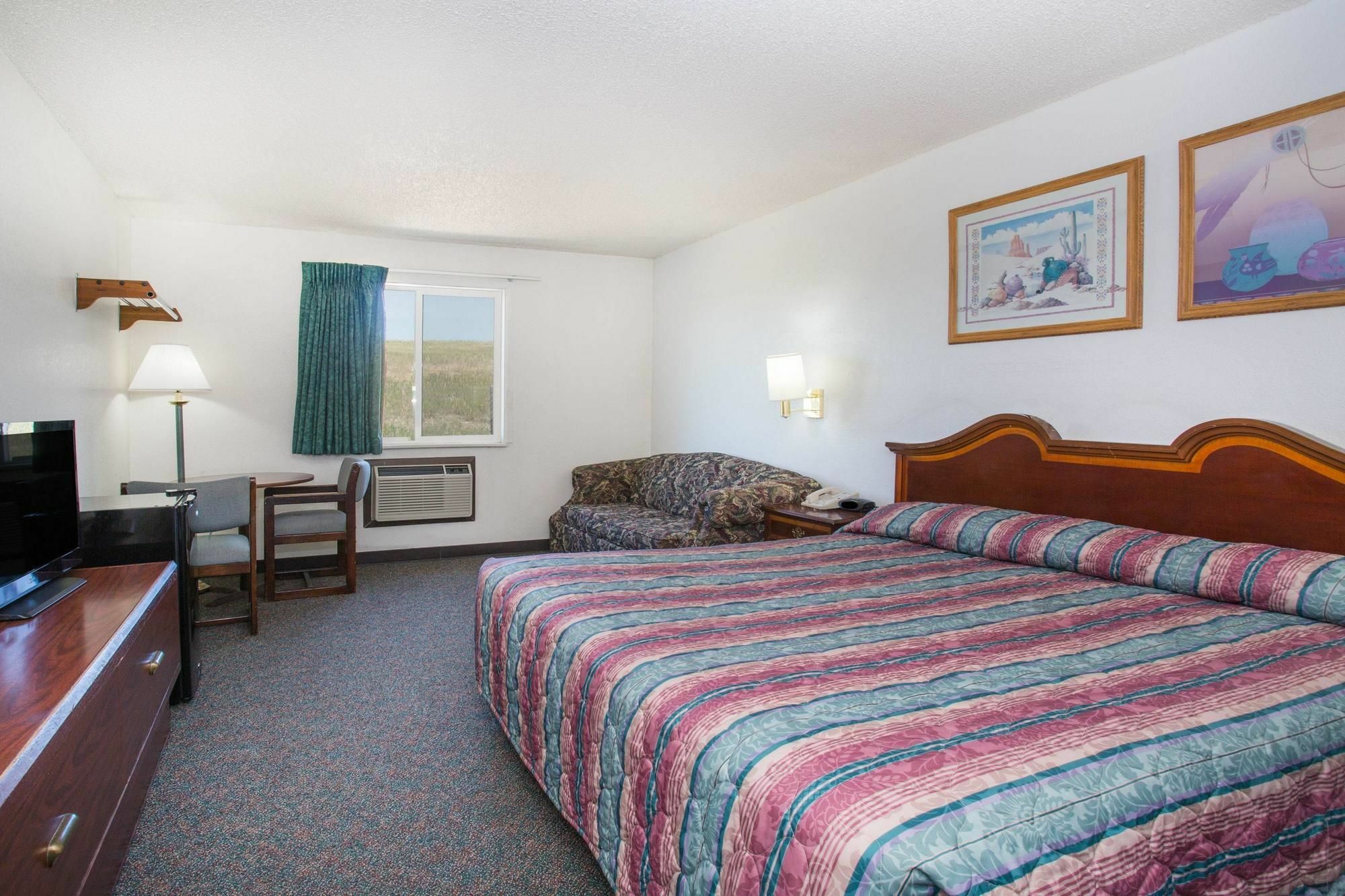 Hotel Super 8 By Wyndham Limon Extérieur photo